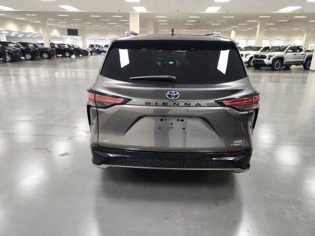 used 2021 Toyota Sienna car, priced at $38,622