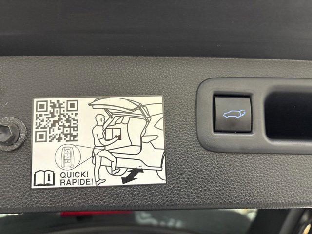 used 2021 Toyota Highlander car, priced at $33,974