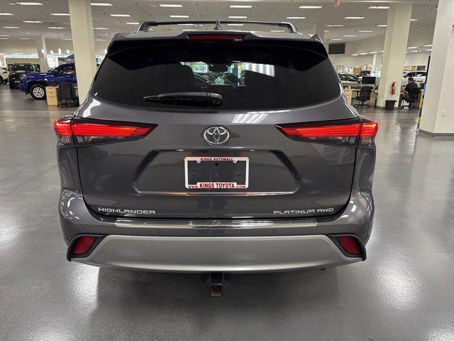 used 2021 Toyota Highlander car, priced at $33,974