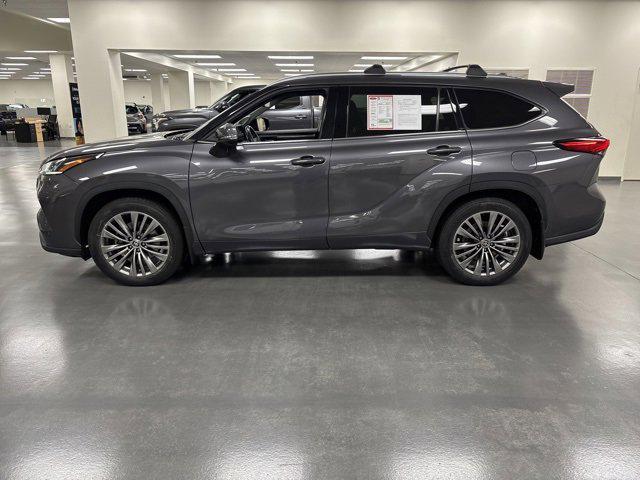 used 2021 Toyota Highlander car, priced at $33,974