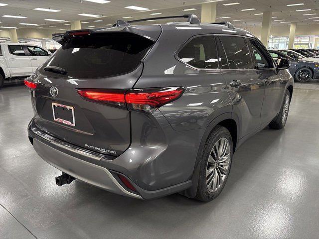 used 2021 Toyota Highlander car, priced at $33,974