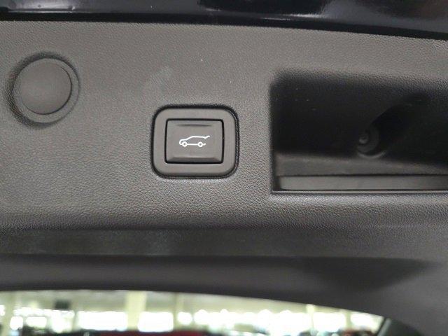 used 2023 Chevrolet Equinox car, priced at $21,875