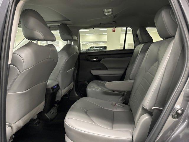 used 2022 Toyota Highlander Hybrid car, priced at $35,957