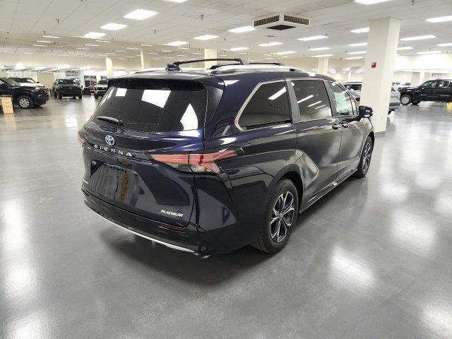 new 2025 Toyota Sienna car