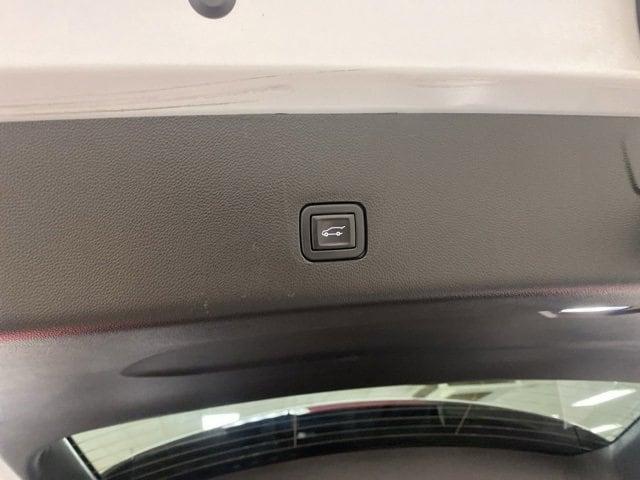 used 2021 Chevrolet Traverse car, priced at $30,205
