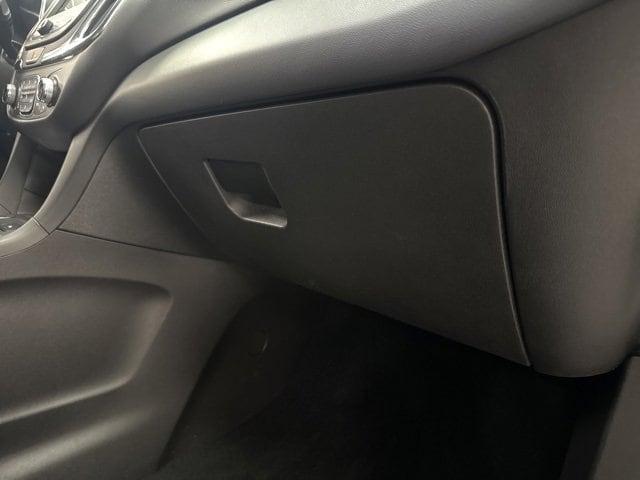 used 2022 Chevrolet Equinox car, priced at $22,100