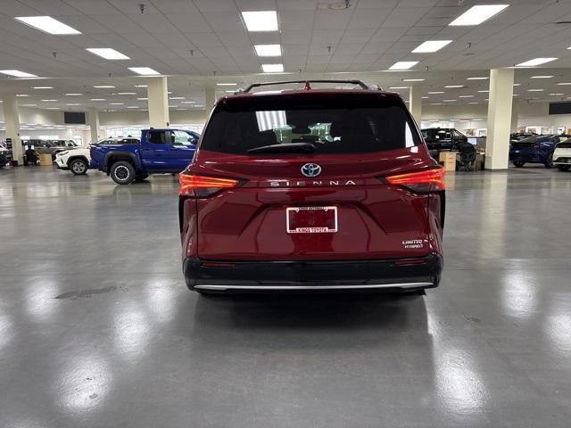 used 2022 Toyota Sienna car, priced at $42,974