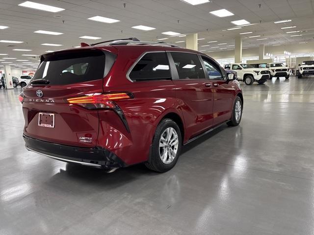 used 2022 Toyota Sienna car, priced at $42,974