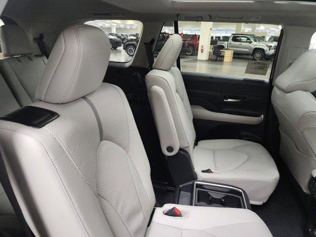 new 2025 Toyota Grand Highlander car, priced at $61,016