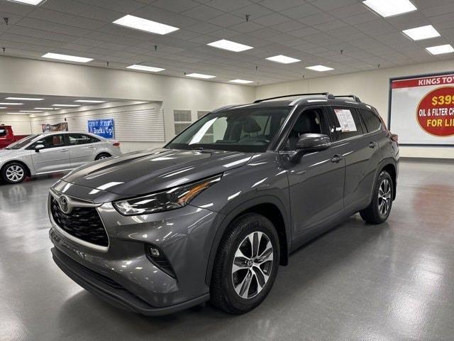 used 2022 Toyota Highlander car, priced at $36,635