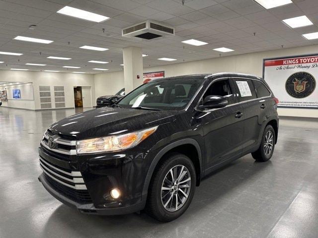 used 2019 Toyota Highlander car, priced at $24,461