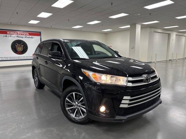 used 2019 Toyota Highlander car, priced at $24,461