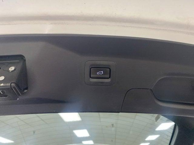 used 2023 Mazda CX-9 car, priced at $28,026