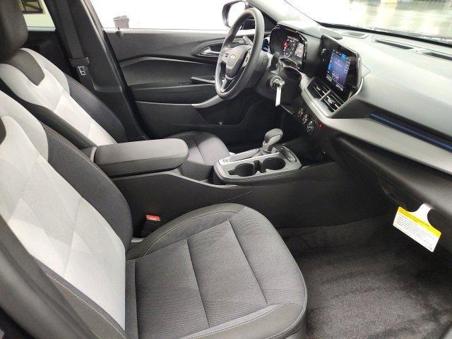 used 2025 Chevrolet Trax car, priced at $22,377