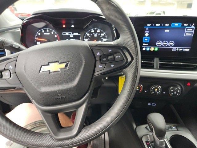 used 2025 Chevrolet Trax car, priced at $22,377