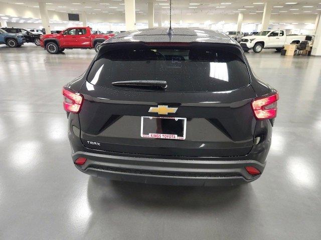 used 2025 Chevrolet Trax car, priced at $22,377