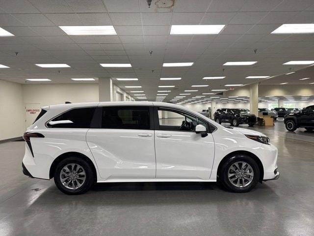 used 2025 Toyota Sienna car, priced at $43,387