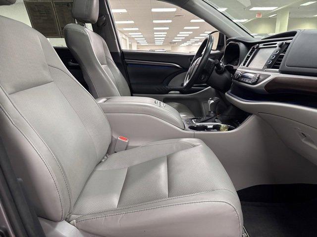 used 2015 Toyota Highlander car, priced at $18,974