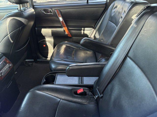 used 2012 Toyota Highlander car, priced at $10,500