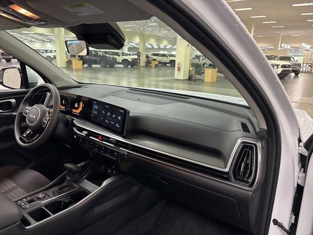 used 2025 Kia Sorento car, priced at $30,843