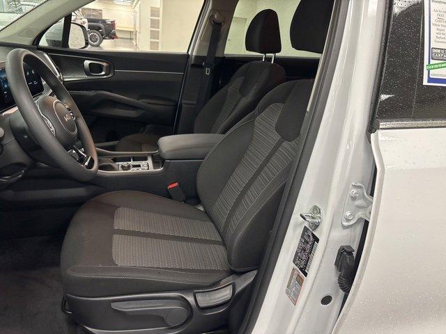 used 2025 Kia Sorento car, priced at $30,843