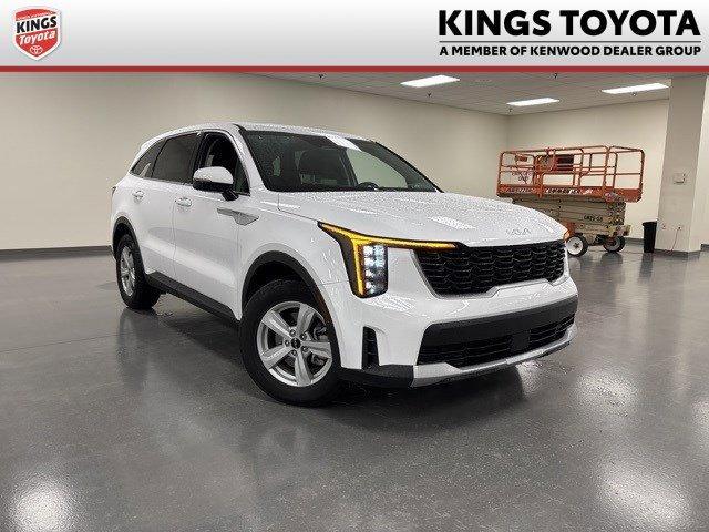 used 2025 Kia Sorento car, priced at $30,843