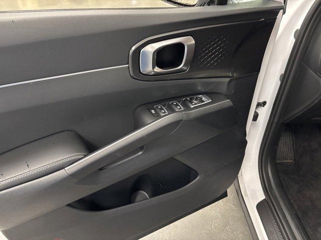 used 2025 Kia Sorento car, priced at $30,843