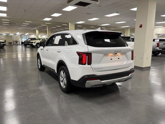 used 2025 Kia Sorento car, priced at $30,843