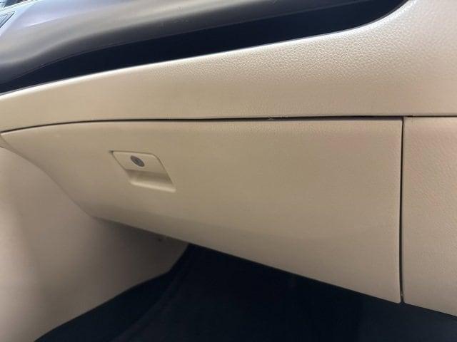 used 2015 Toyota Highlander car, priced at $11,400