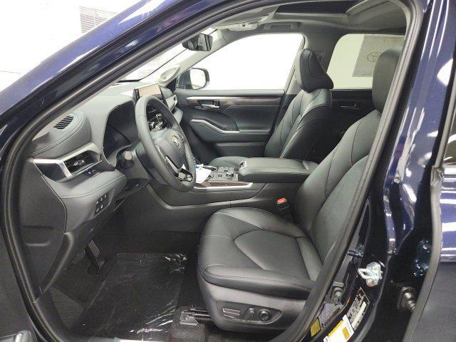 new 2026 Toyota Highlander car, priced at $53,383