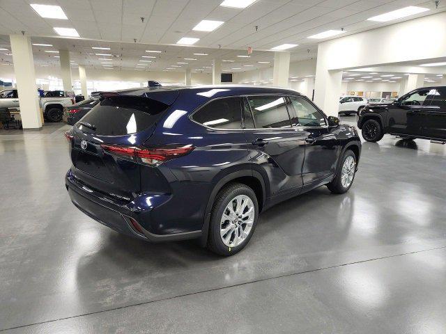 new 2026 Toyota Highlander car, priced at $53,383