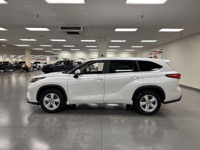 used 2023 Toyota Highlander car, priced at $30,659