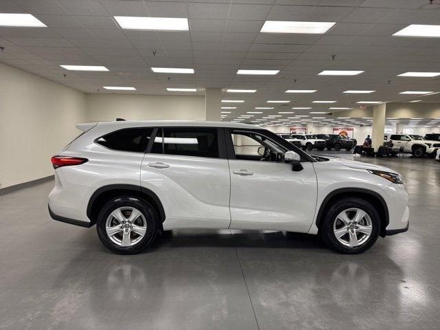 used 2023 Toyota Highlander car, priced at $30,659