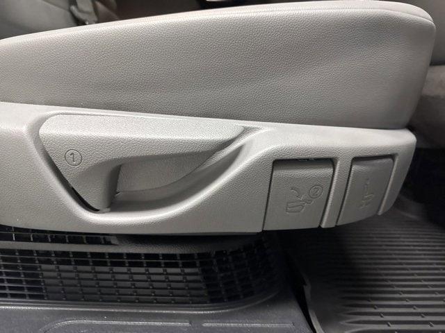 used 2022 Toyota Highlander Hybrid car, priced at $38,820