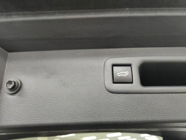 used 2024 Toyota Highlander car, priced at $34,000