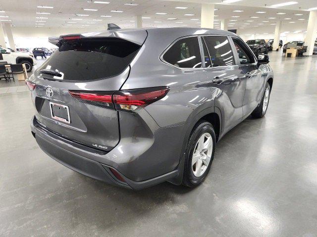 used 2024 Toyota Highlander car, priced at $33,800