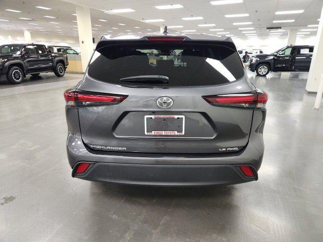 used 2024 Toyota Highlander car, priced at $33,800