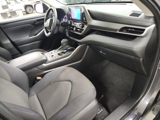 used 2024 Toyota Highlander car, priced at $34,000