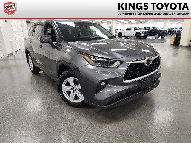 used 2024 Toyota Highlander car, priced at $33,800