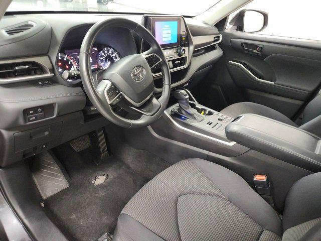 used 2024 Toyota Highlander car, priced at $33,800