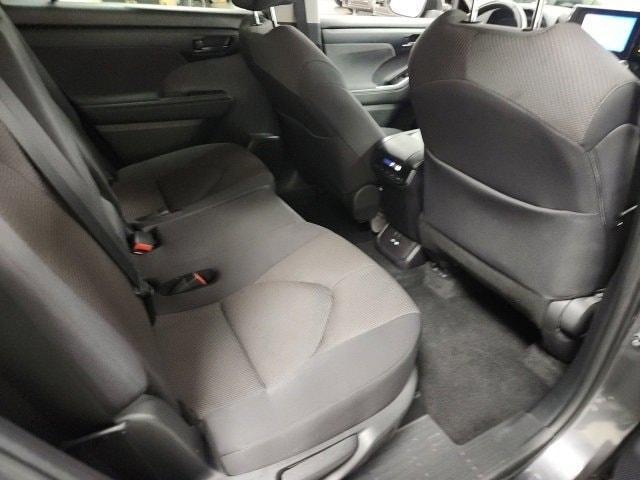 used 2024 Toyota Highlander car, priced at $34,000