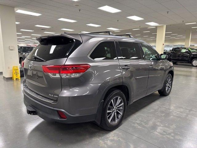 used 2018 Toyota Highlander car