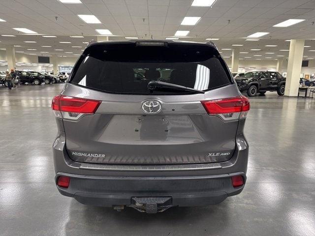 used 2018 Toyota Highlander car