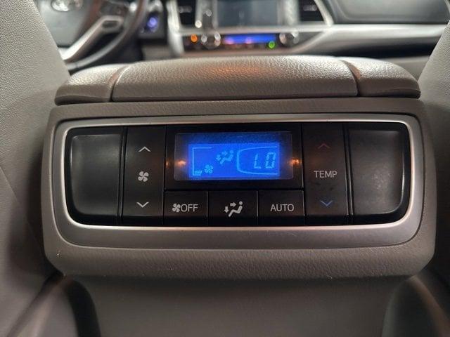 used 2018 Toyota Highlander car