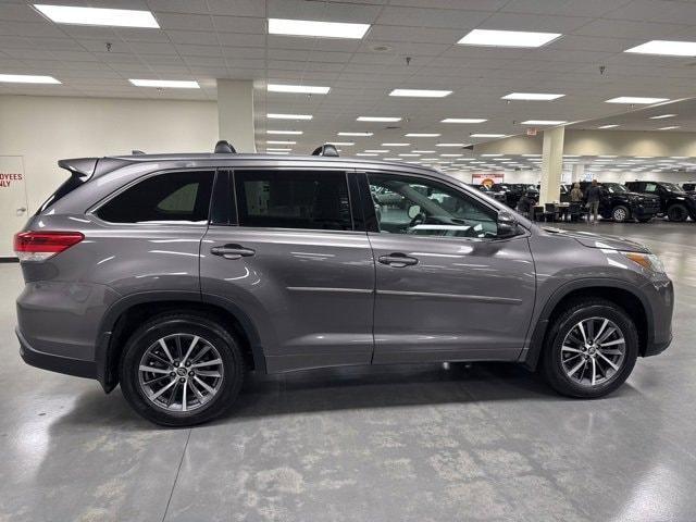 used 2018 Toyota Highlander car