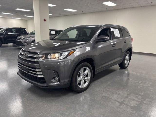 used 2018 Toyota Highlander car, priced at $20,606