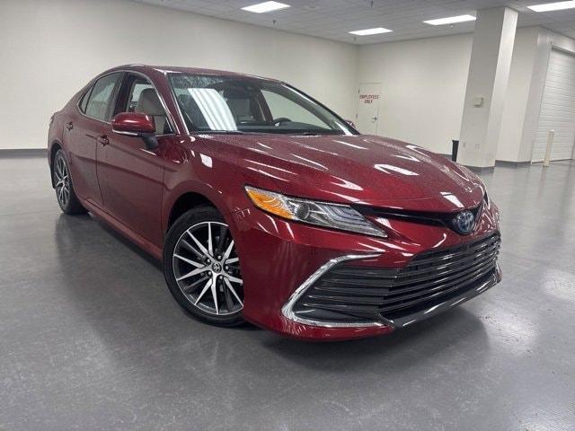 used 2022 Toyota Camry Hybrid car, priced at $28,745