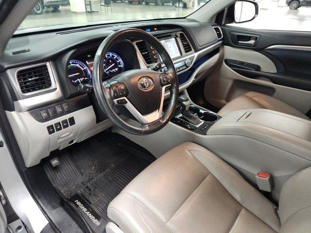 used 2017 Toyota Highlander Hybrid car, priced at $26,231