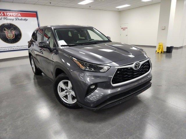 used 2024 Toyota Highlander car, priced at $37,249