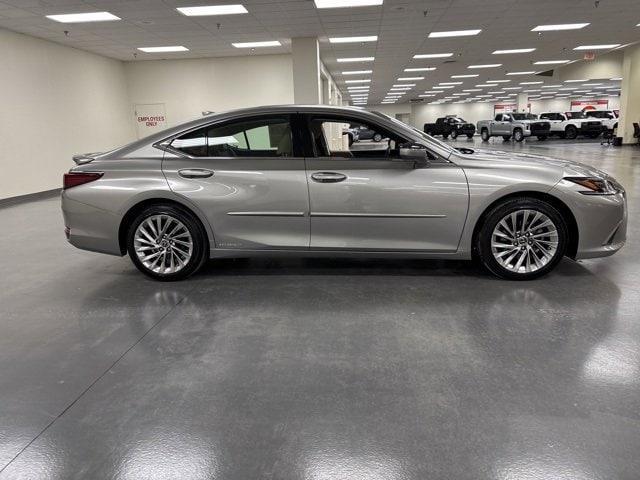 used 2019 Lexus ES 300h car, priced at $27,945